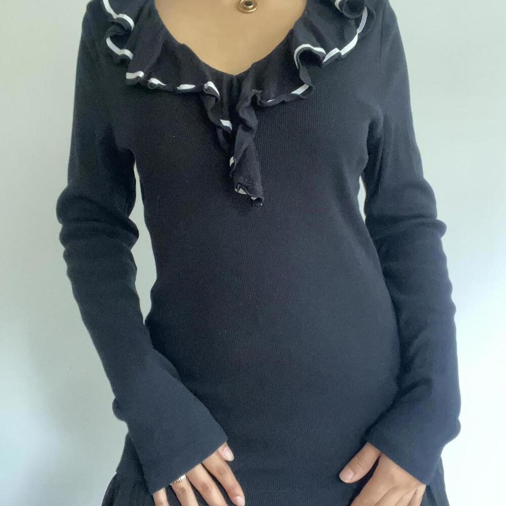 Navy blue ruffle neck sweater with white details #balletcore